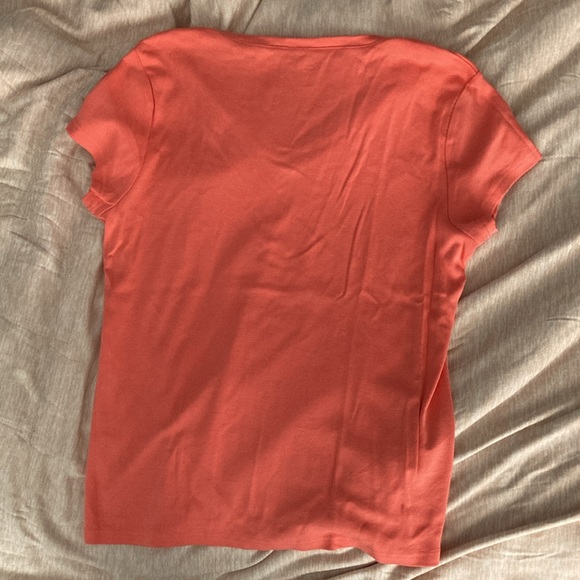 Bundle 3 EUC Tommy Hilfiger v neck t-shirts - Picture 11 of 13